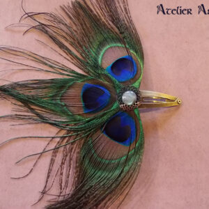 Oya : barrette à plumes cabochon gemme