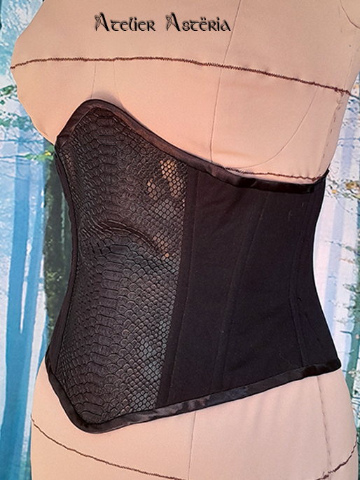 Vouivre : serre-taille corset fantasy dragon