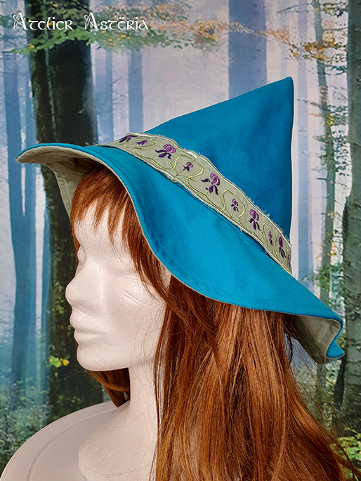 Viviane : chapeau de sorcière iris